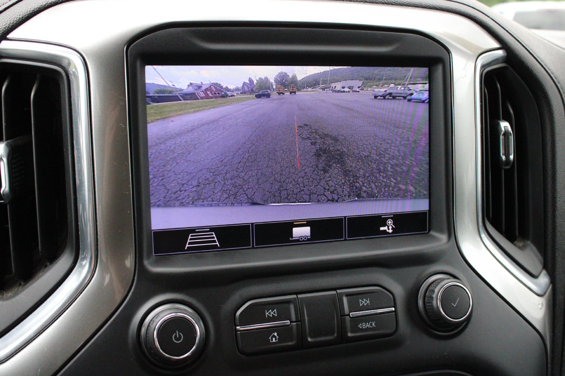 Used 2020 Chevrolet Silverado 1500 RST AWD/4WD image 38