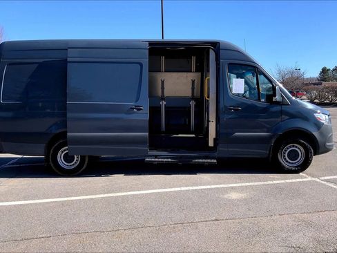 Used 2019 Mercedes-Benz Sprinter 170 image 34