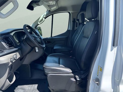 Used 2023 Ford Transit 150 Low Roof RWD image 9