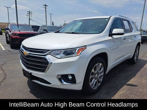Used 2019 Chevrolet Traverse Premier w/ Driver Confidence II Package FWD image 9