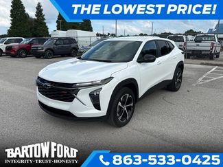 Used 2025 Chevrolet Trax RS FWD video 1