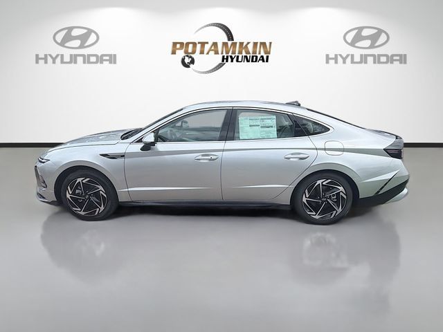 New 2026 Hyundai Sonata SEL FWD image 8