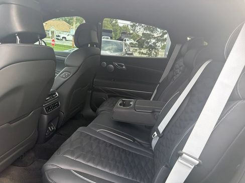 Used 2025 Genesis GV80 3.5T AWD/4WD image 11