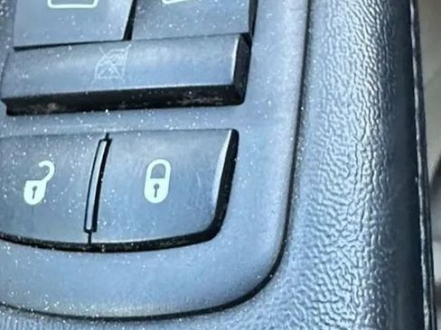 Used 2014 Dodge Grand Caravan SXT FWD image 30