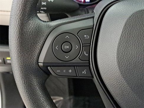 Used 2025 Toyota RAV4 XLE image 24