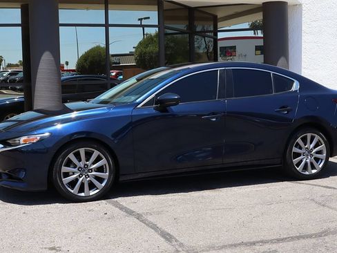 Used 2019 MAZDA MAZDA3 Sedan FWD image 7
