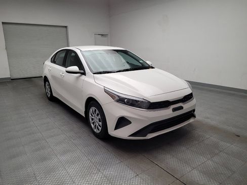 Used 2023 Kia Forte LX FWD image 13