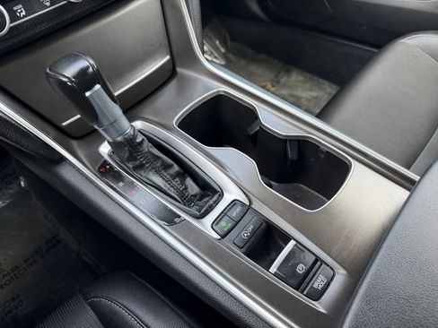 Used 2022 Honda Accord Sport image 24