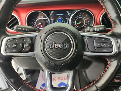 Used 2021 Jeep Wrangler Unlimited Rubicon w/ LED Lighting Group AWD/4WD image 14