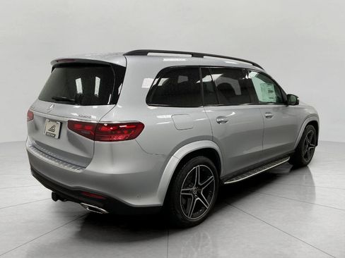 New 2026 Mercedes-Benz GLS 450 4MATIC image 3
