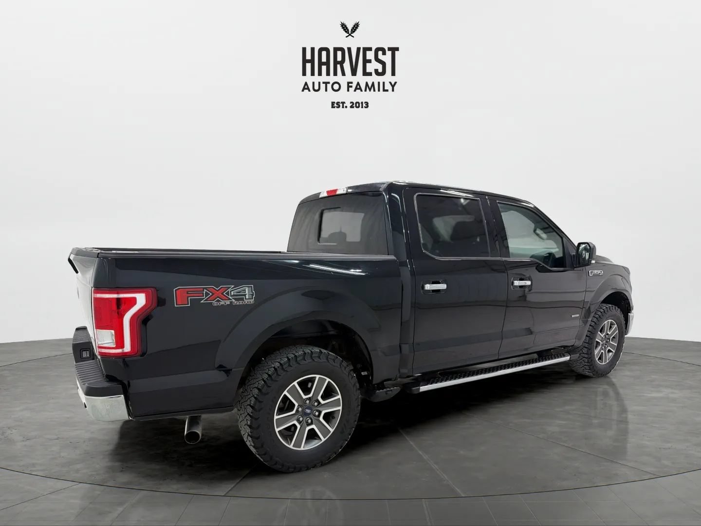 Used 2017 Ford F150 XLT w/ Equipment Group 302A Luxury AWD/4WD image 7