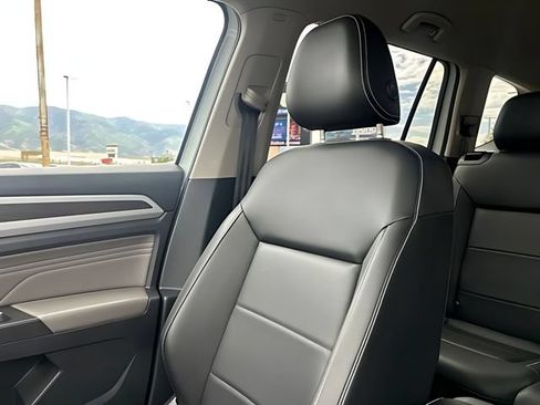 Used 2023 Volkswagen Atlas SE w/ Black Wheel Package AWD/4WD image 38