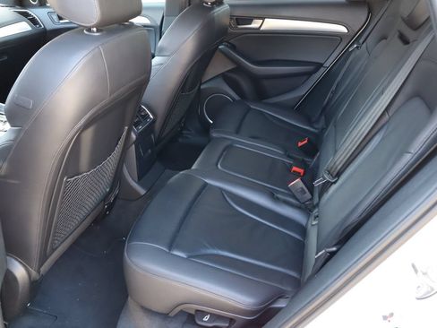 Used 2017 Audi Q5 2.0T Premium Plus w/ Technology Package AWD/4WD image 6