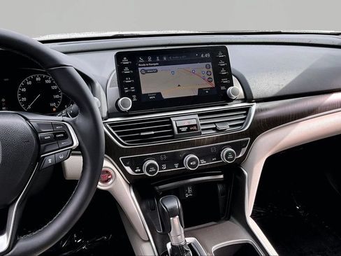 Used 2018 Honda Accord EX-L image 10