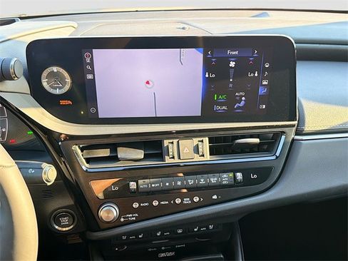 Used 2022 Lexus ES 350 Ultra Luxury image 28