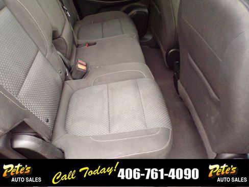 Used 2020 GMC Acadia SLE image 16