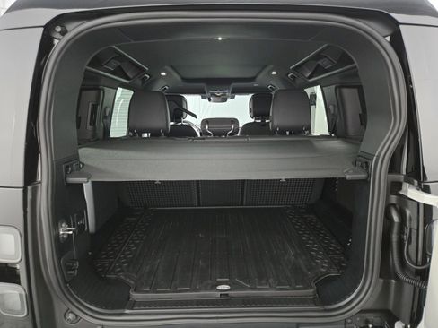 New 2026 Land Rover Defender 110 X-Dynamic SE AWD/4WD image 15