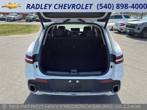 Used 2025 Genesis GV70 2.5T AWD/4WD image 16