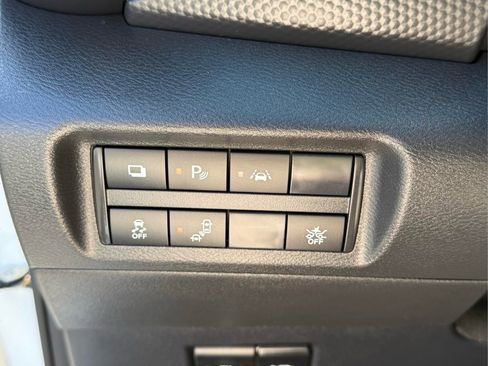 Used 2025 Nissan Kicks Play S FWD image 18