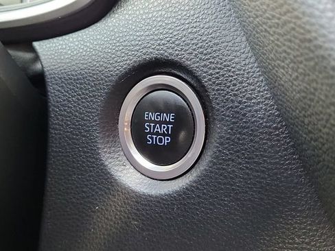 Used 2022 Toyota Corolla SE FWD image 24