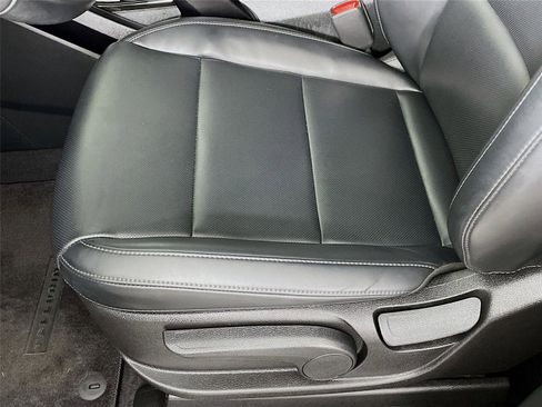 Used 2024 Kia Telluride LX image 23