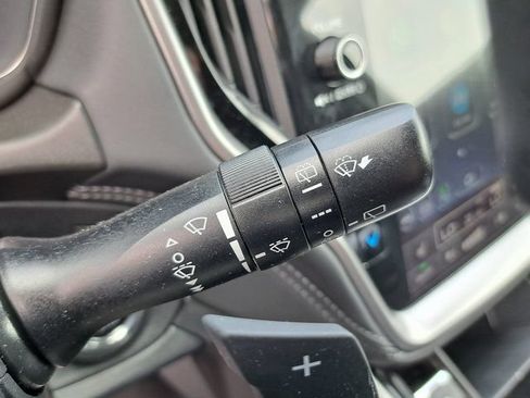 Certified 2025 Subaru Outback Limited AWD/4WD image 12