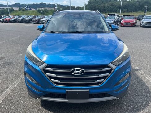 Used 2018 Hyundai Tucson Value FWD image 2