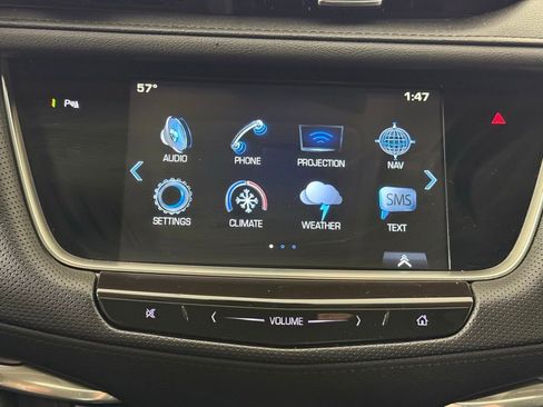 Used 2019 Cadillac XT5 Luxury w/ LPO, Black Ice Package image 5