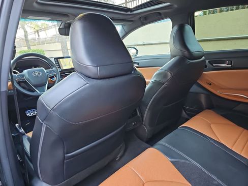 Used 2021 Toyota Avalon XSE image 16