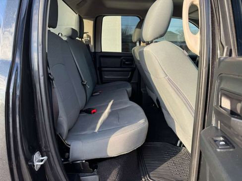 Used 2018 RAM 1500 Express image 19