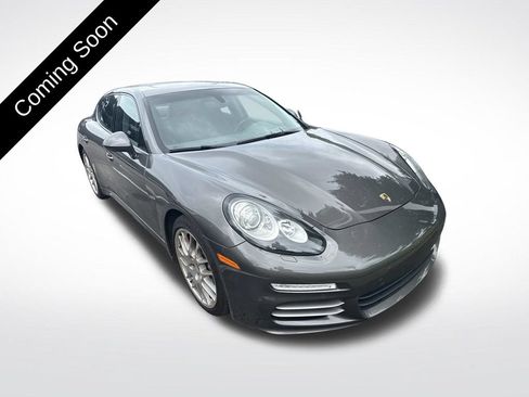 Used 2016 Porsche Panamera 4 AWD/4WD image 3