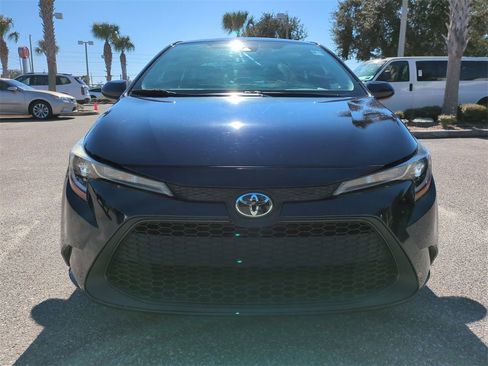 Used 2021 Toyota Corolla LE image 10