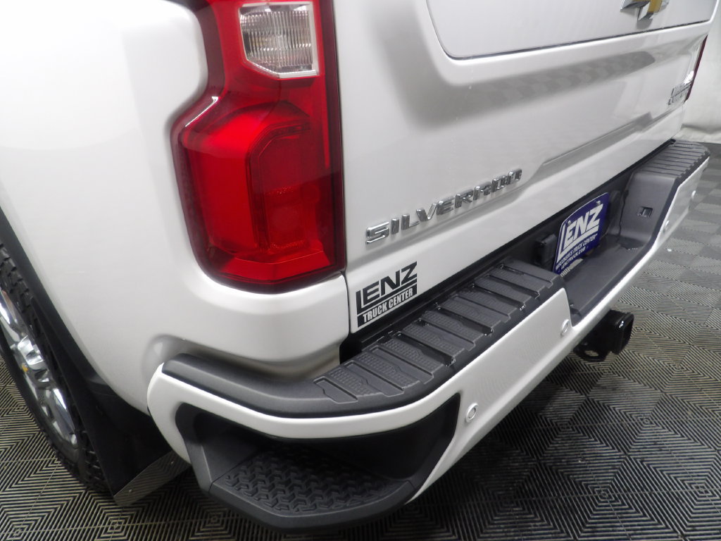 Used 2024 Chevrolet Silverado 2500 High Country w/ High Country Premium Package AWD/4WD image 43