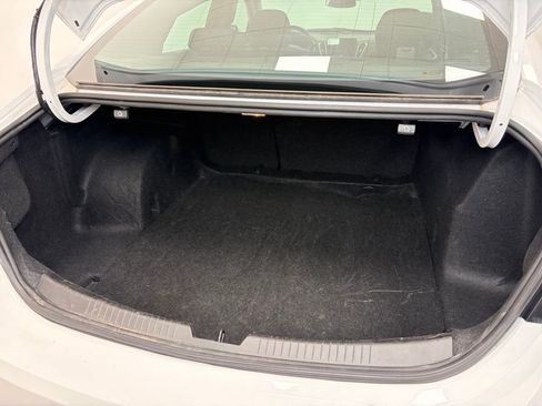 Used 2024 Chevrolet Malibu LT w/ Sport Edition image 7