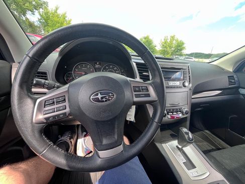 Used 2013 Subaru Legacy 2.5i Sport AWD/4WD image 16