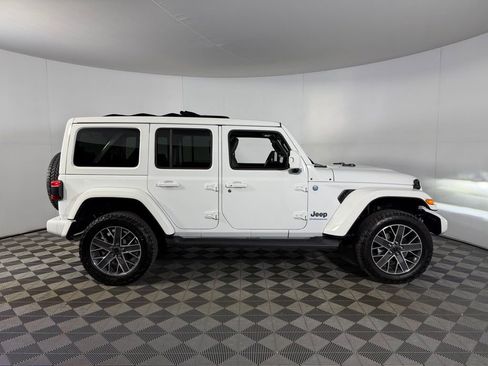 Used 2024 Jeep Wrangler High Altitude AWD/4WD image 7