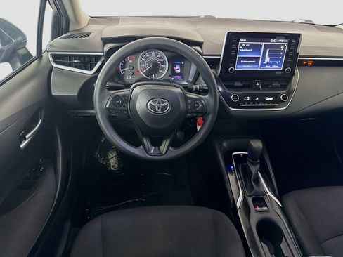 Used 2021 Toyota Corolla LE image 17