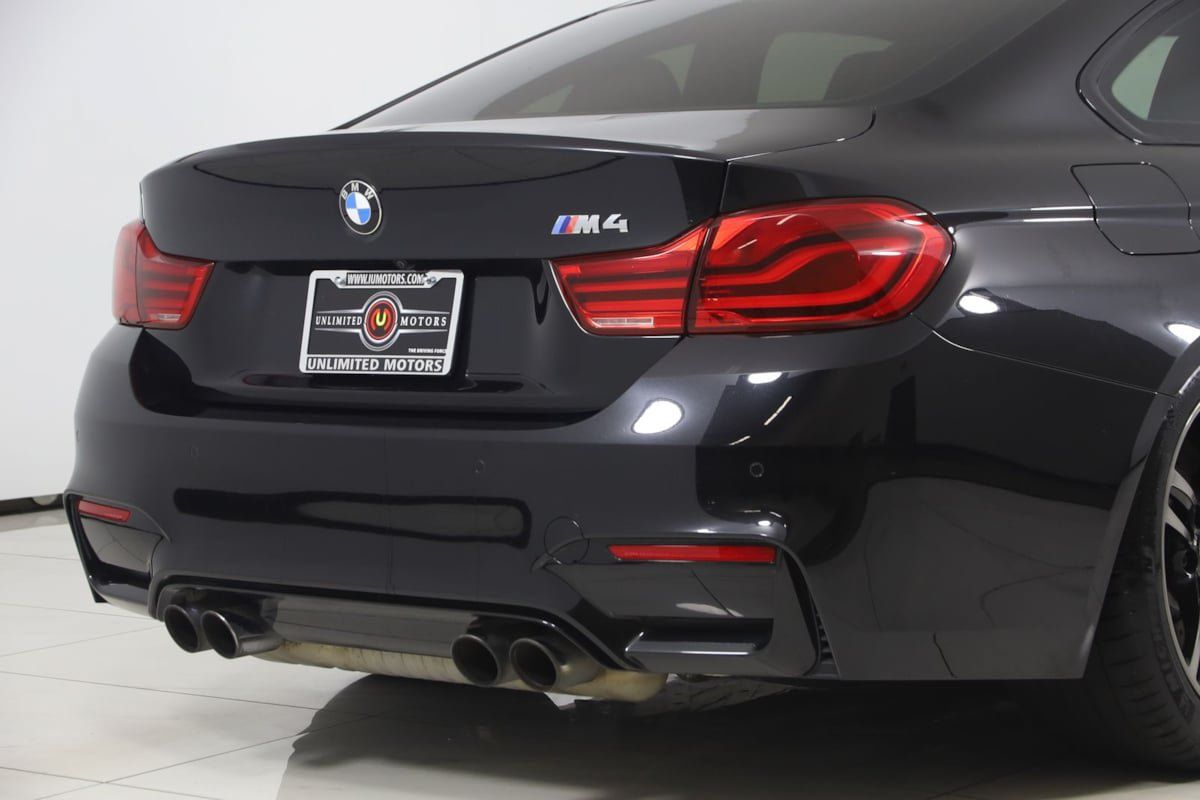 Used 2018 BMW M4 Coupe RWD image 53