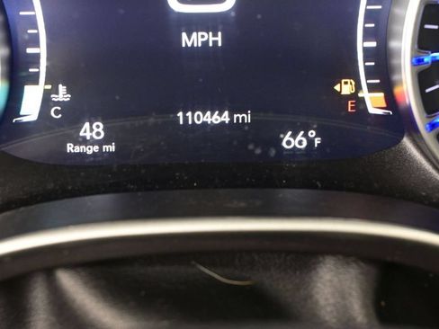 Used 2022 Chrysler Pacifica Touring-L FWD image 34