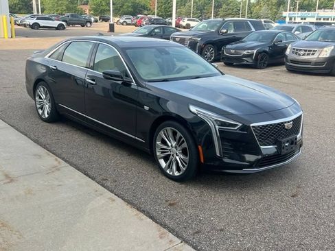 Used 2019 Cadillac CT6 Platinum AWD/4WD image 2