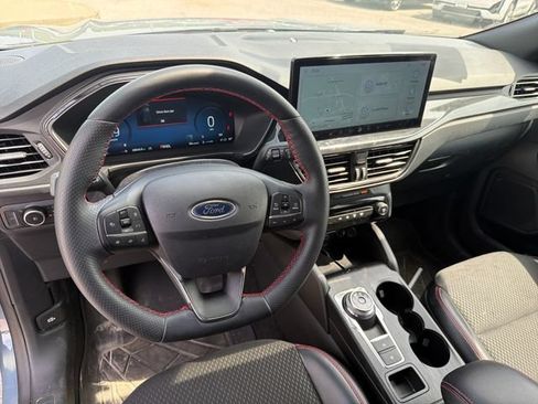 Used 2025 Ford Escape ST-Line Select w/ Tech Pack #2 AWD/4WD image 10