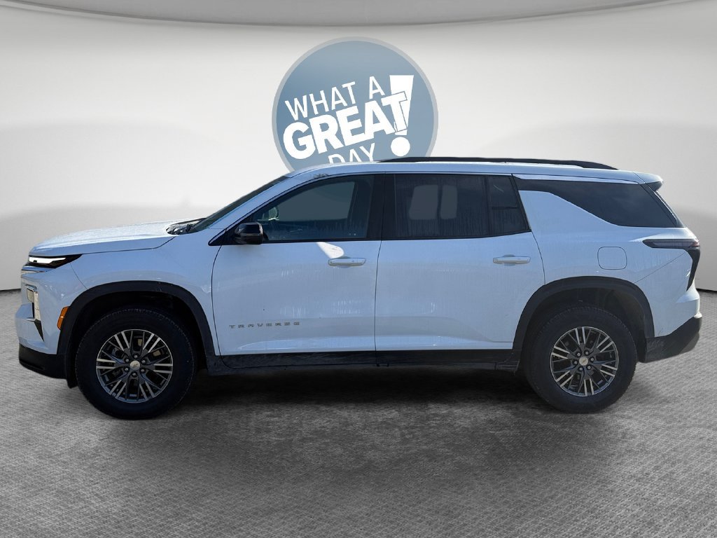 Used 2025 Chevrolet Traverse LT AWD/4WD image 7