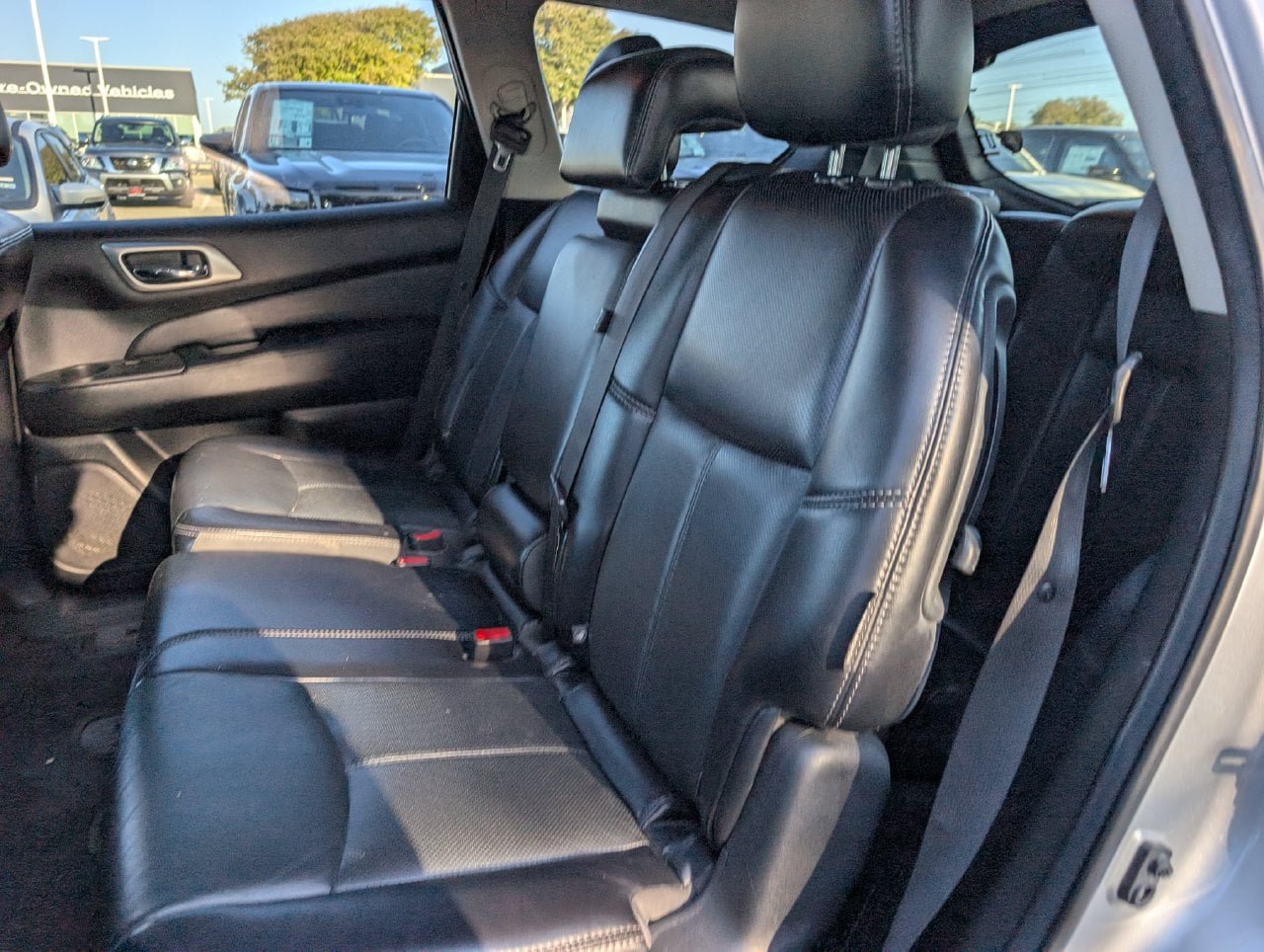 Used 2020 Nissan Pathfinder Platinum w/ Cargo Package FWD image 28
