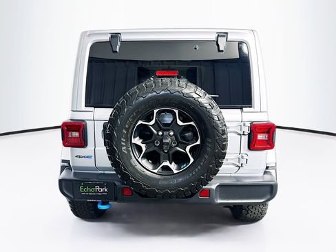 Used 2023 Jeep Wrangler Unlimited Rubicon 4xe w/ Cold Weather Group AWD/4WD image 7