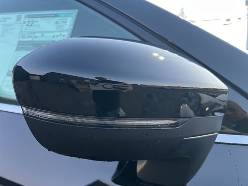 New 2026 Nissan Pathfinder Platinum image 10