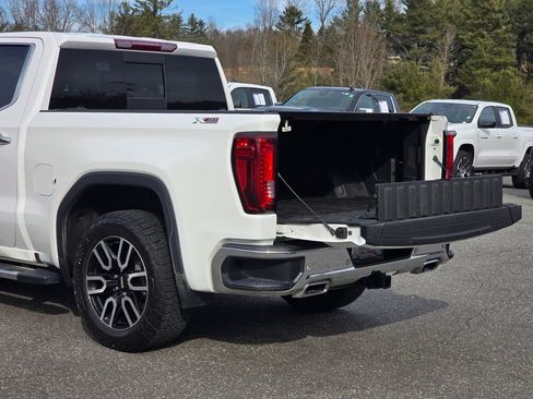 Used 2021 GMC Sierra 1500 SLT w/ SLT Premium Plus Package image 14