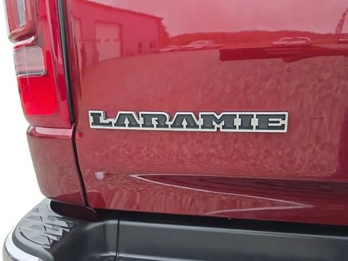Used 2021 RAM 1500 Laramie AWD/4WD image 9