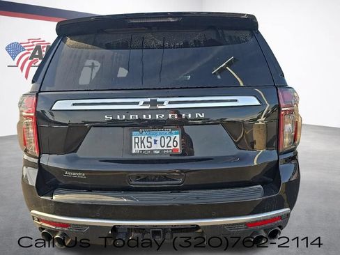 Used 2024 Chevrolet Suburban High Country AWD/4WD image 6
