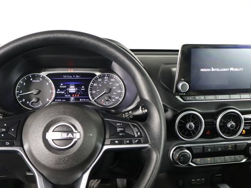 Used 2024 Nissan Sentra SV image 16