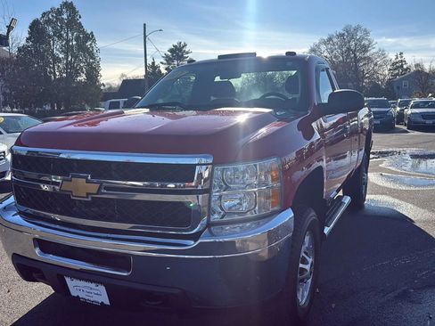 Used 2012 Chevrolet Silverado 2500 W/T w/ Snow Plow Prep Package image 3